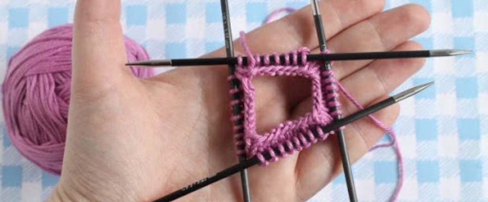 How to use double pointed needles