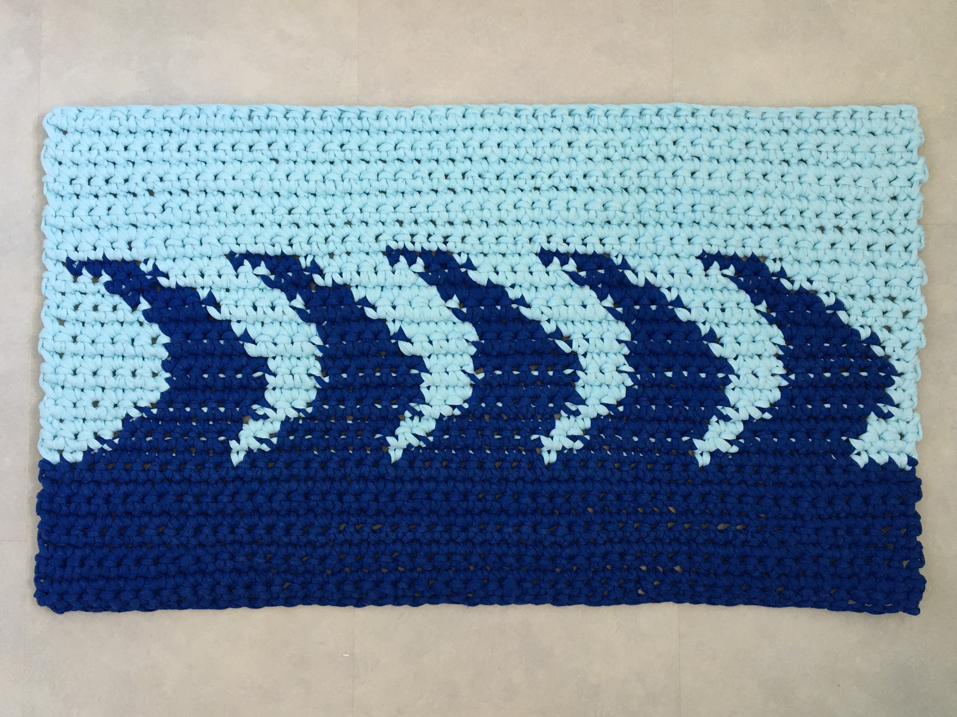 How to crochet a Waves Bathmat by Chloe Bailey