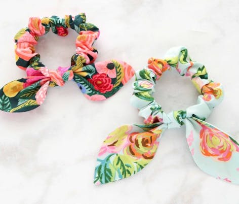 floral scrunchies made from fat quarters with bow