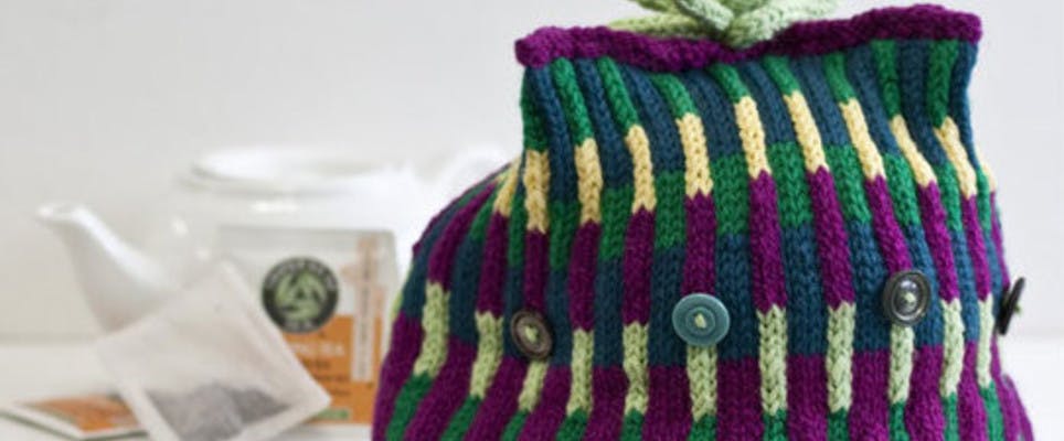 5 free tea cosy patterns