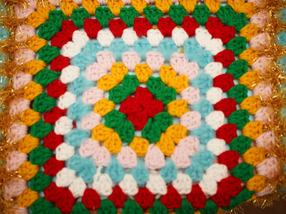 Crochet a Glitzy Granny Square Blanket for Christmas!