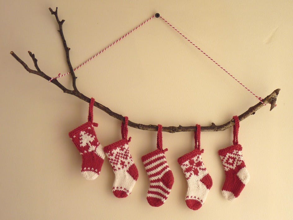 7 FREE knitting & crochet advent calendar patterns
