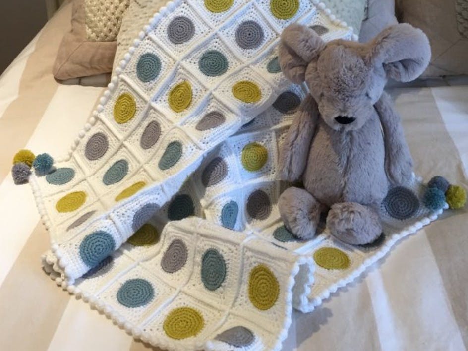 How to crochet a baby blanket