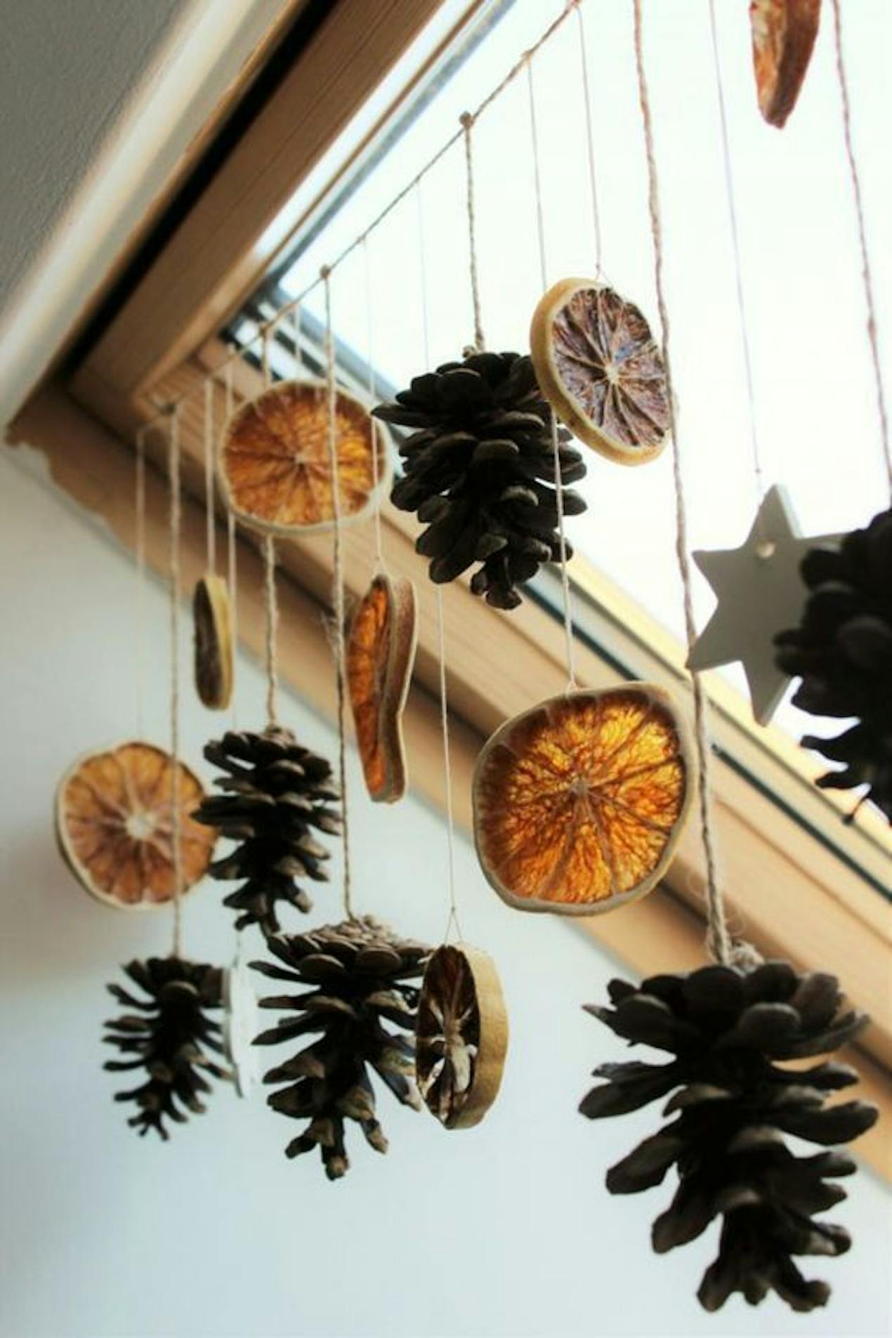 26 Best DIY Christmas Decorations For 2021 26-best-diy-christmas-decorations-for-2021