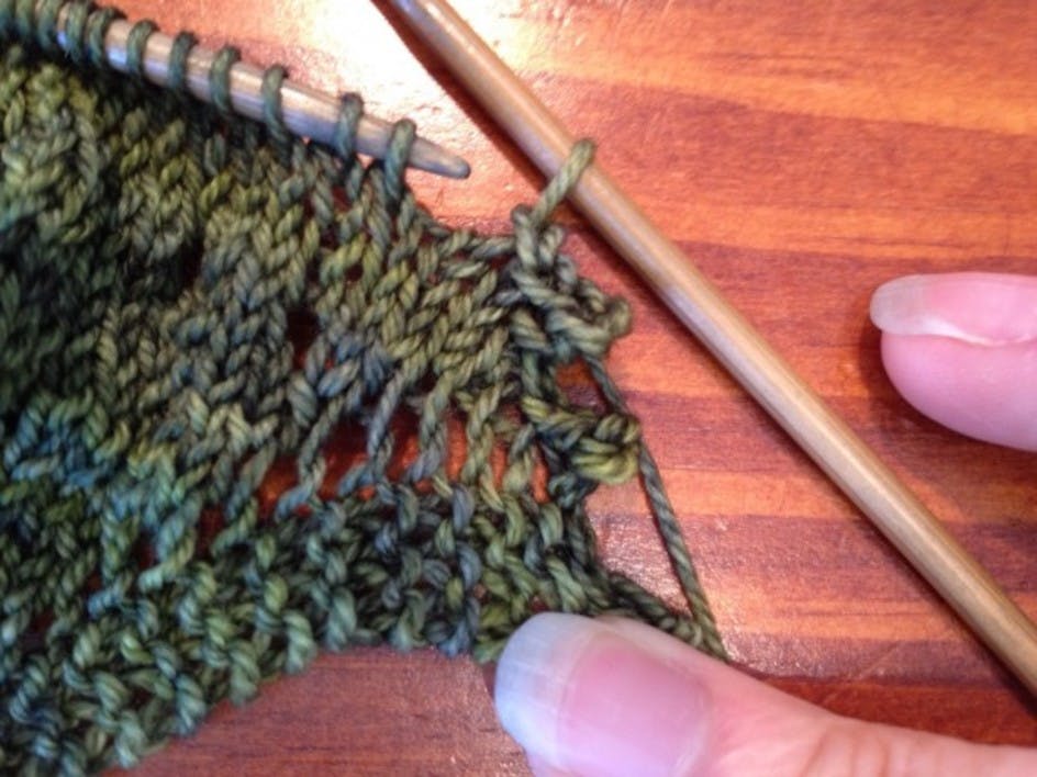 Learn how to knit the picot bind-off