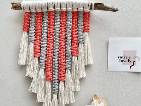 How to make this must-have macrame wall hanging for your home
