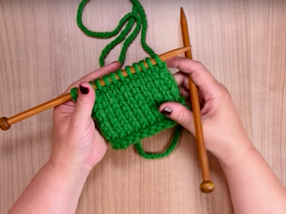 How to knit stockinette stitch 