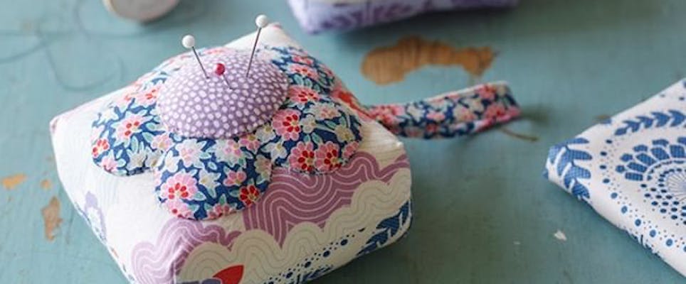 10 stash-busting small sewing projects ideal for beginners!