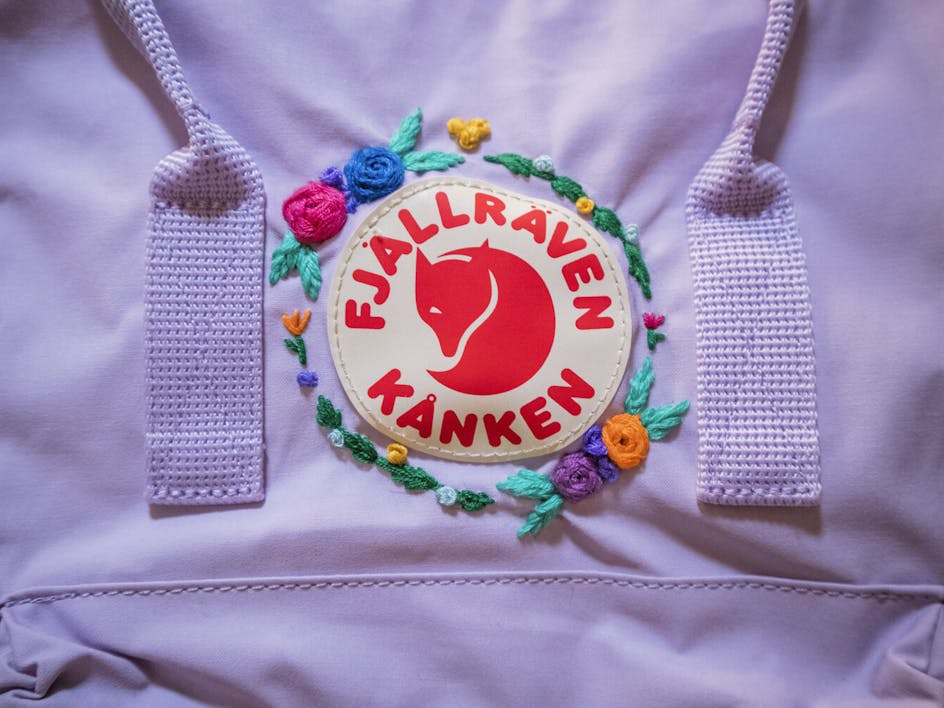 How to embroider on your Fjallraven Kanken backpack